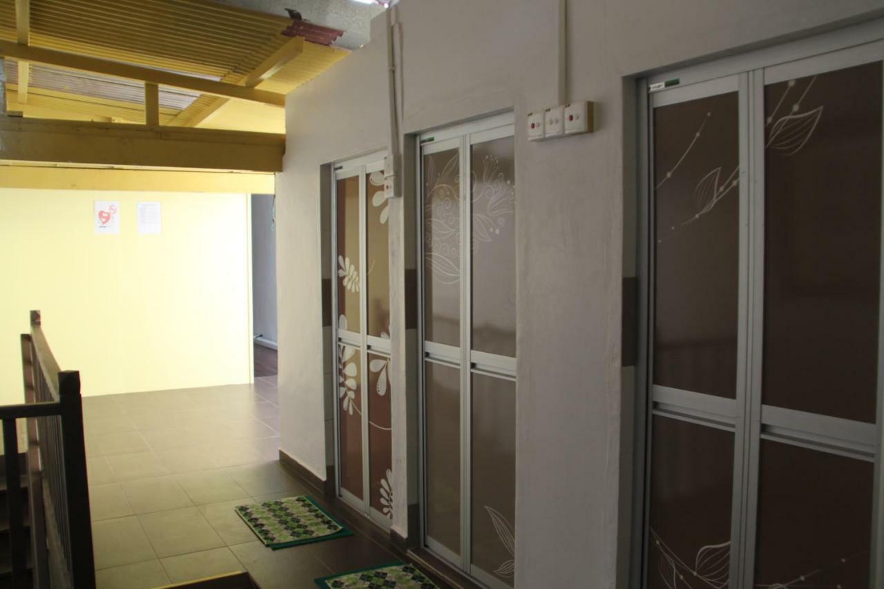 Voyage Cottage Lodge Malacca Exterior foto